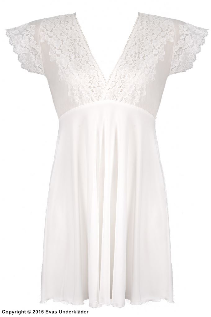 Romantic nightdress, smooth and comfortable fabric, lace overlay, short sleeves